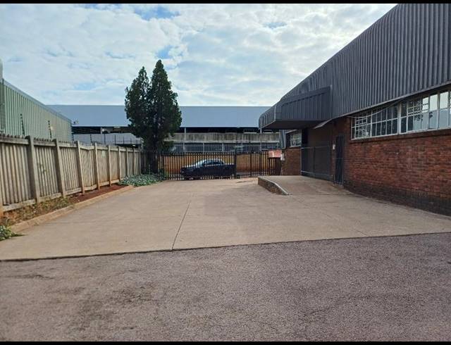 INDUSTRIAL PROPERTY TO RENT IN HENNOPS PARK INDUSTRIAL